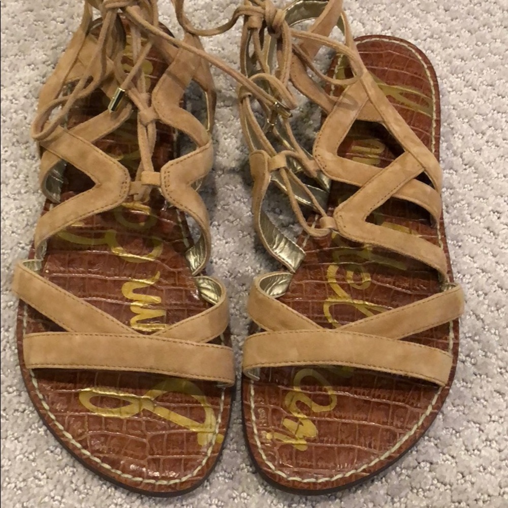 Sam Edelman flat beige sandals size 10